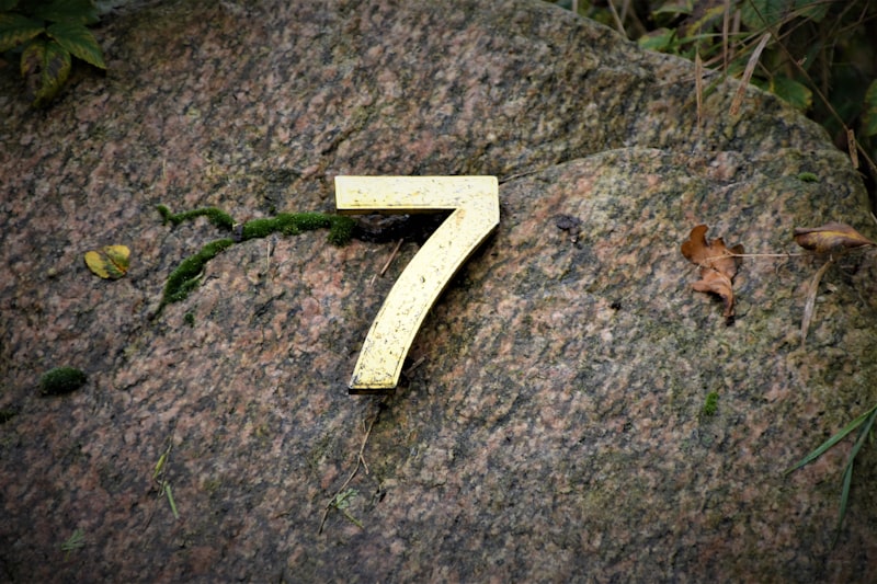 The Magical Number Seven, Plus or Minus Two